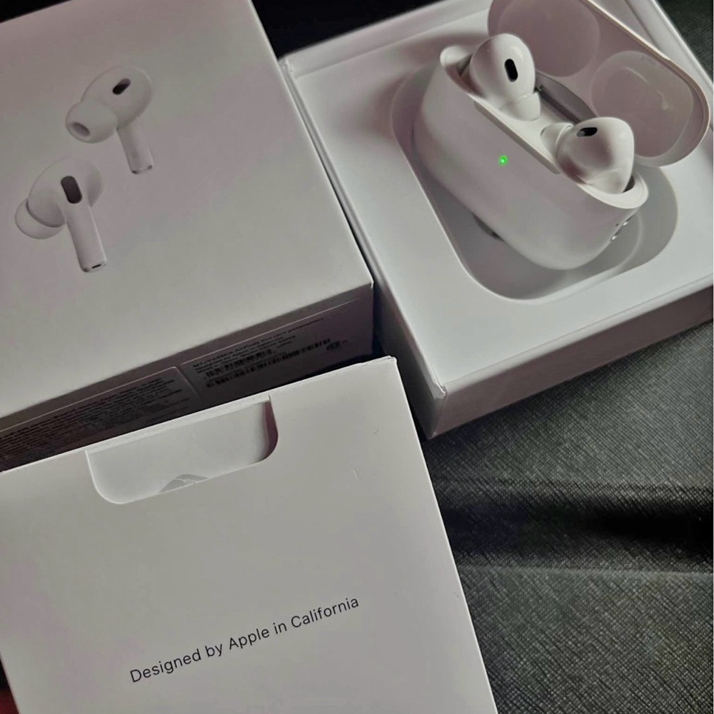 AirPods Pro’s 3 with Charging Case - White